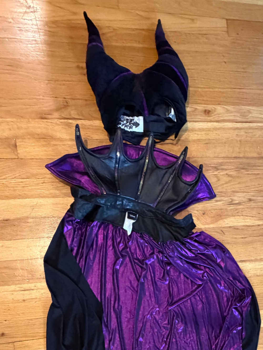 Disney Maleficent Costume Cape and Headpiece